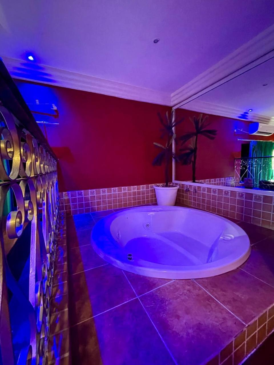 Bora Bora Motel Сальвадор Экстерьер фото